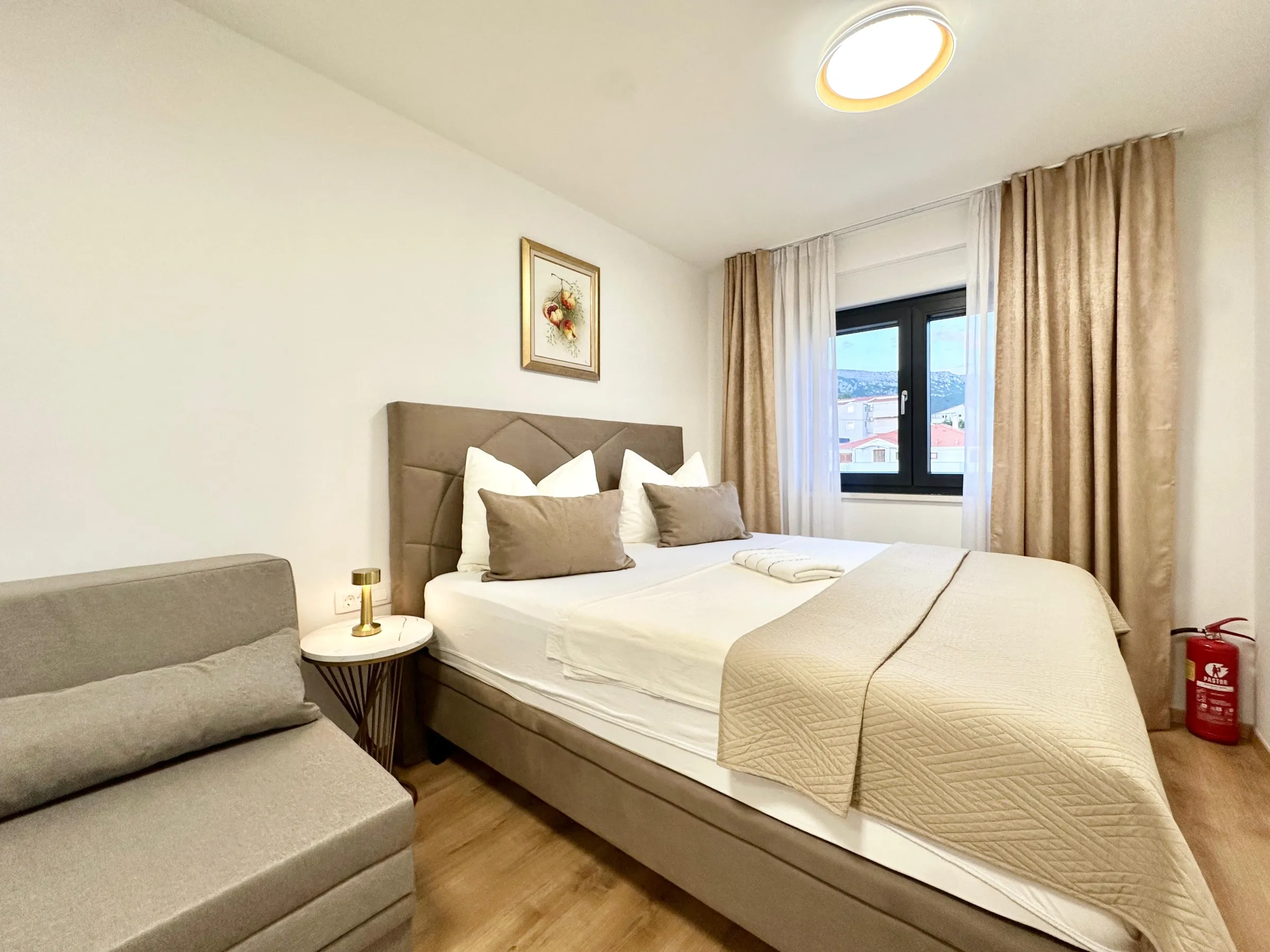 Stan, 144m2, Kaštel Sućurac dodatni prikaz 16
