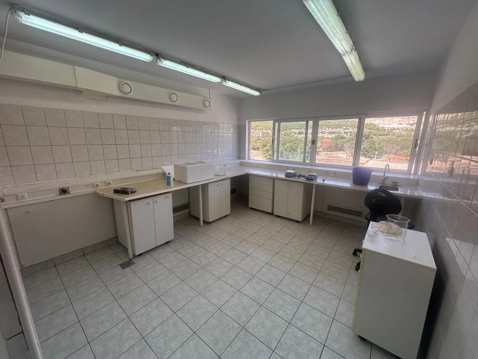 Poslovni prostor, 1300+500m2, Klis dodatni prikaz 6