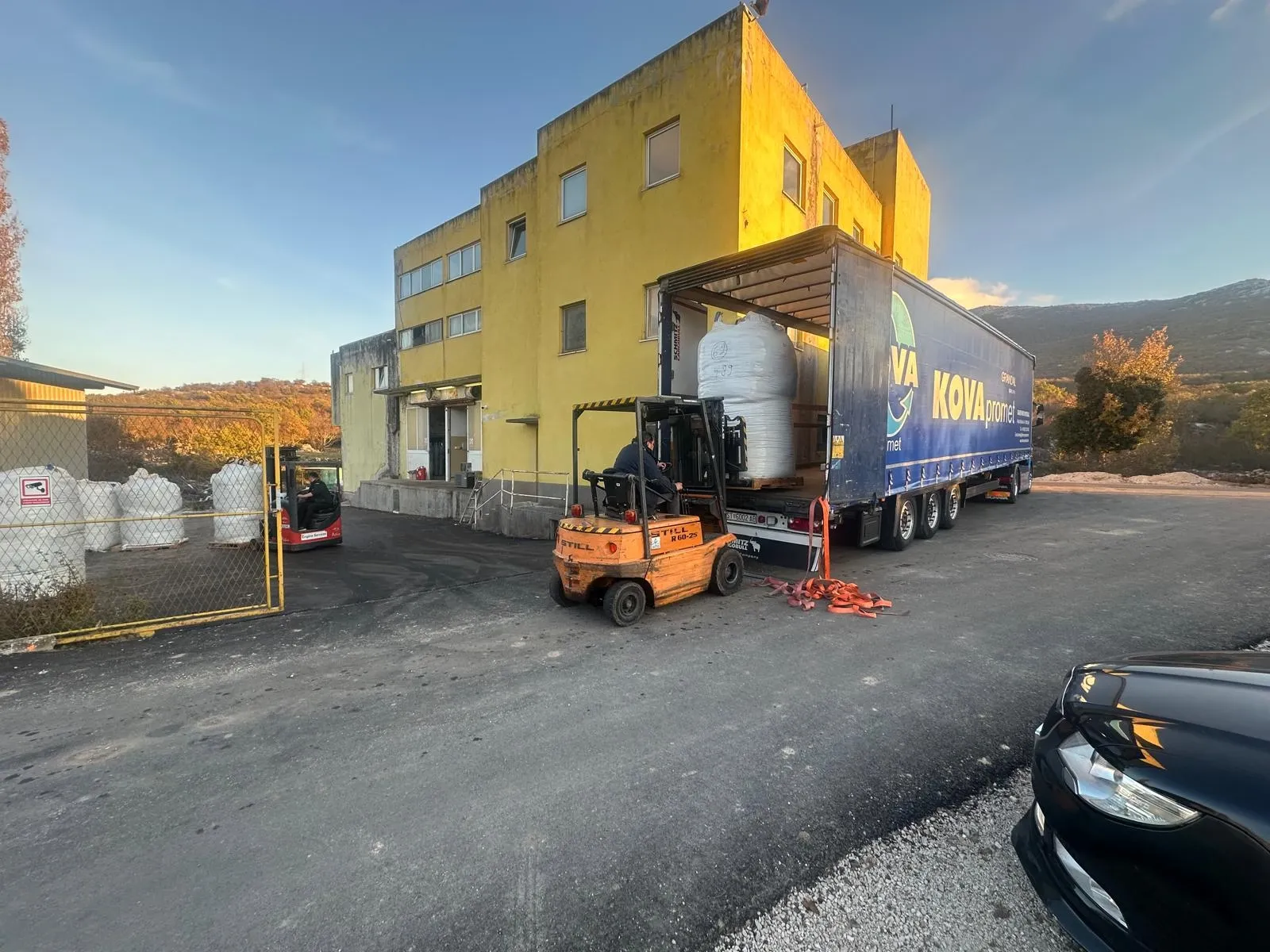 Poslovni prostor, 1300+500m2, Klis dodatni prikaz 3