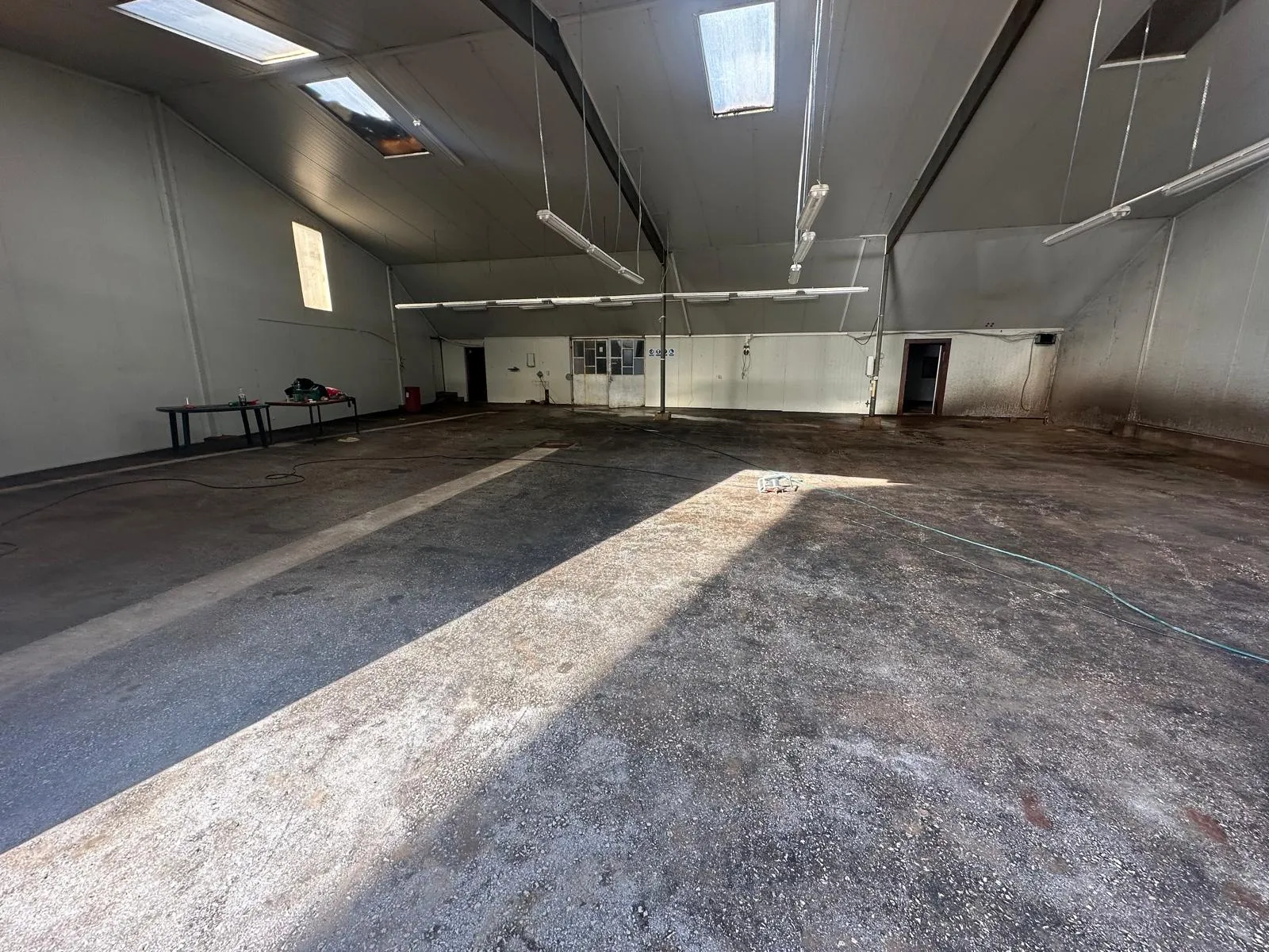 Poslovni prostor, 1300+500m2, Klis dodatni prikaz 10